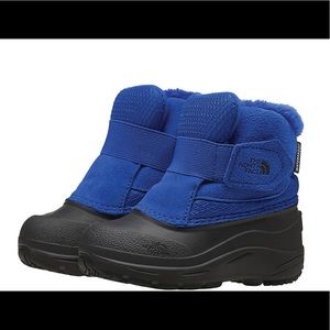 NorthFace Toddler Alpenglow II size 8 TNF BLUE